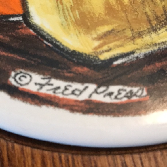 Fred Press Apple Shaped Serving Board with Fruit - Picture 5 of 5